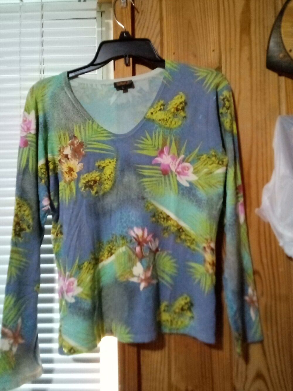 UbU Women's L Floral Tropical Shirt Long Sleeve Scoop Neck Colorful